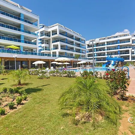 Crystal River Residence شقة